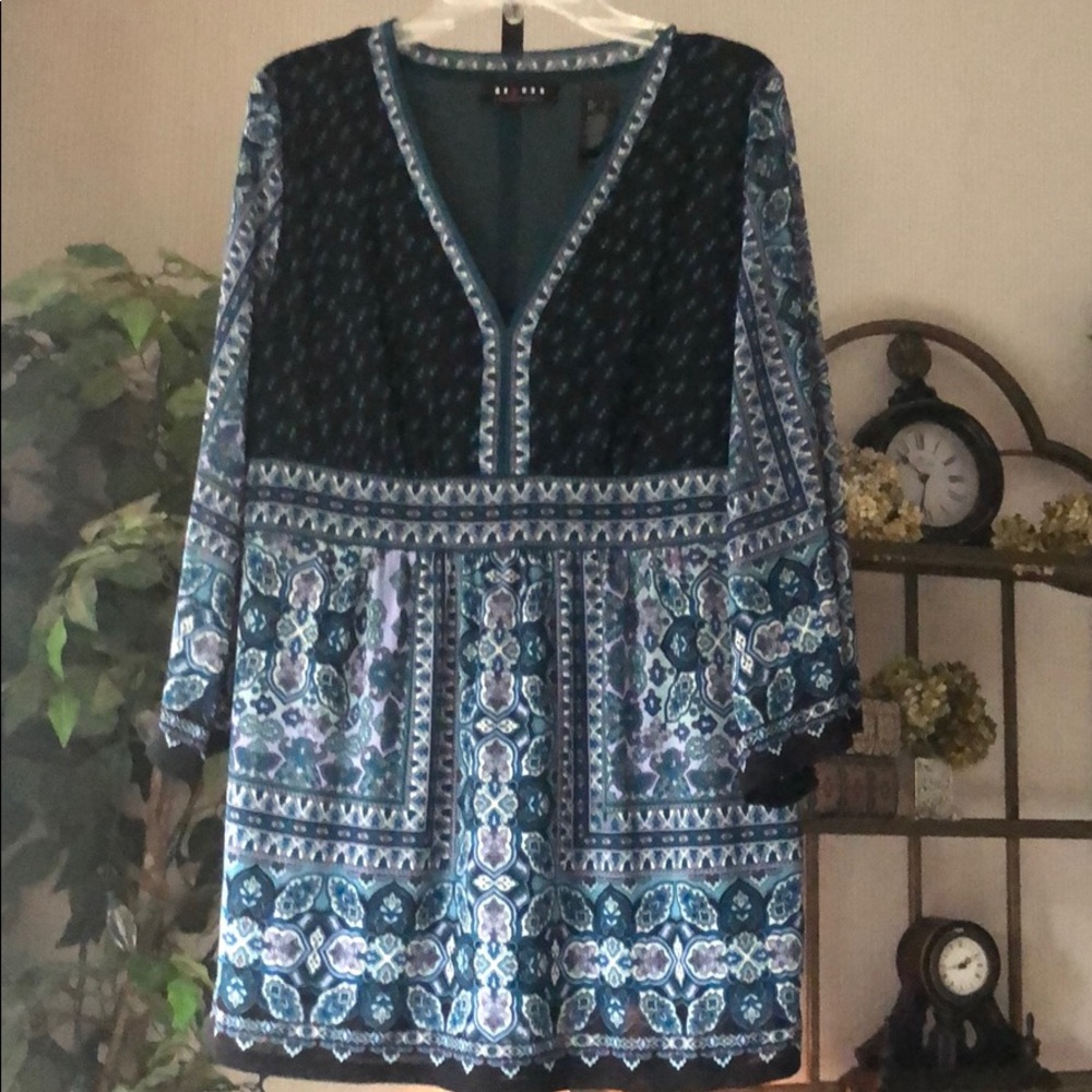 Access Vneck women’s Top